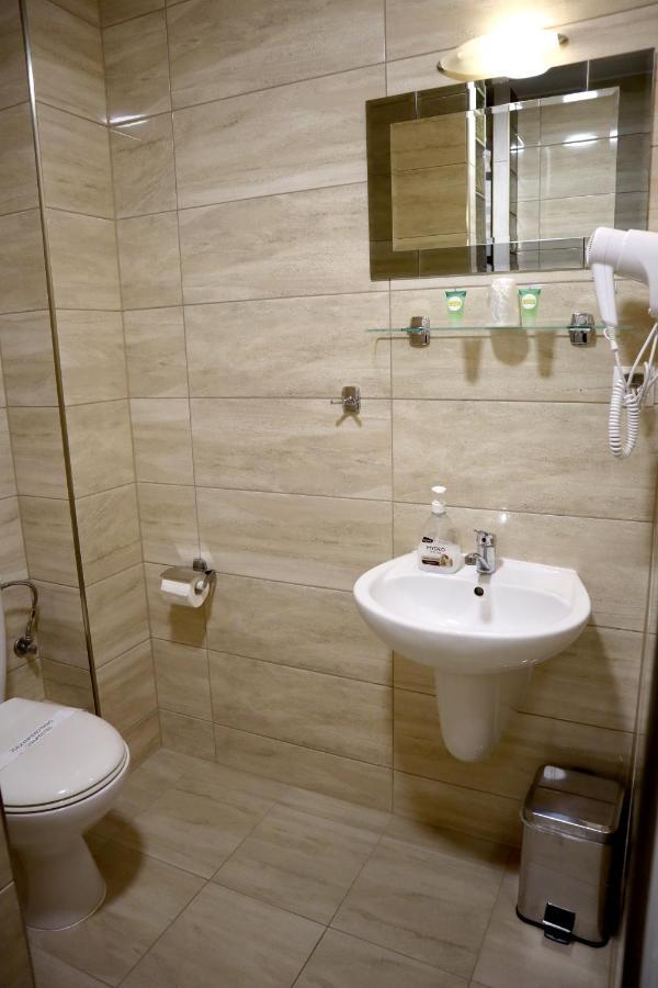 Motel Arkadia คอซซาลิน ภายนอก รูปภาพ